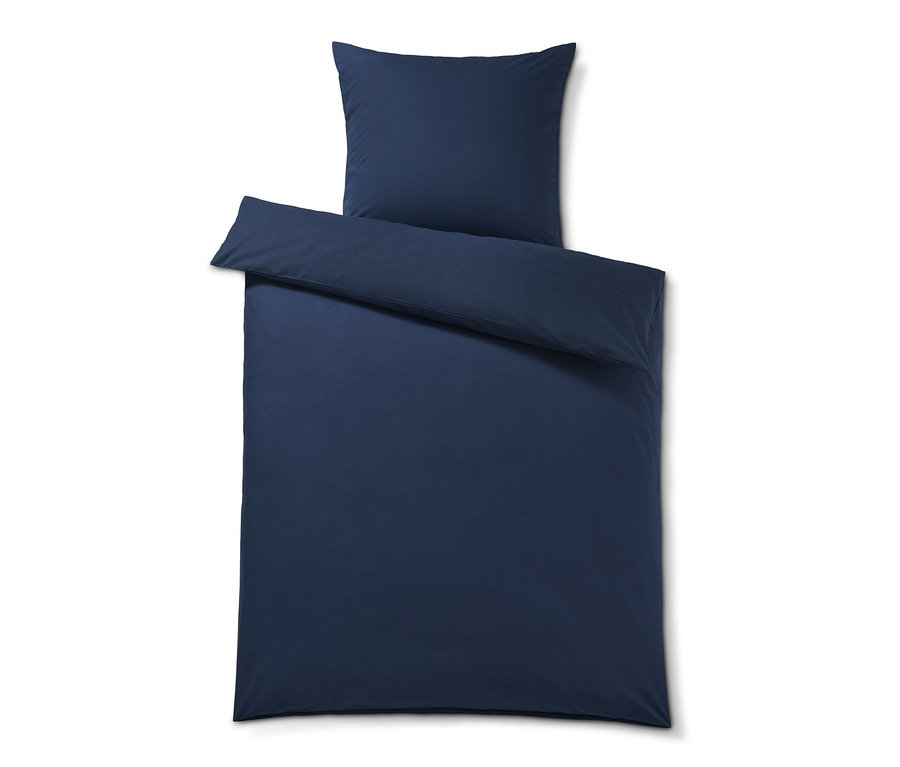 Blaue Renforcé-Bettwäsche in Normalgröße mit Kissen und Decke.