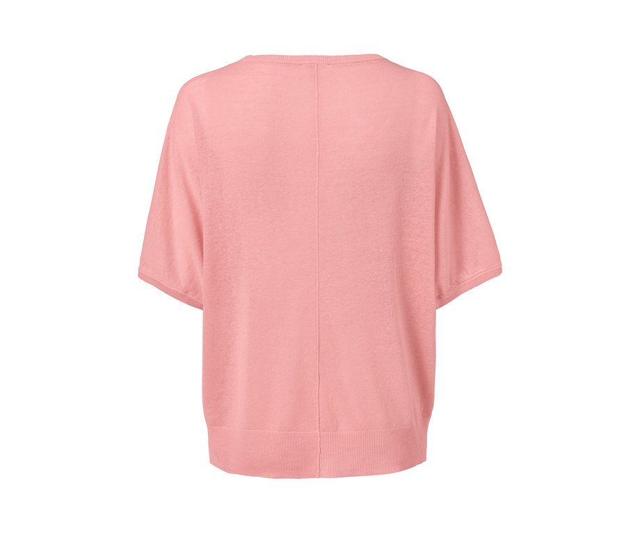 Ein rosafarbener Feinstrick-Pullover aus Leinenmix.