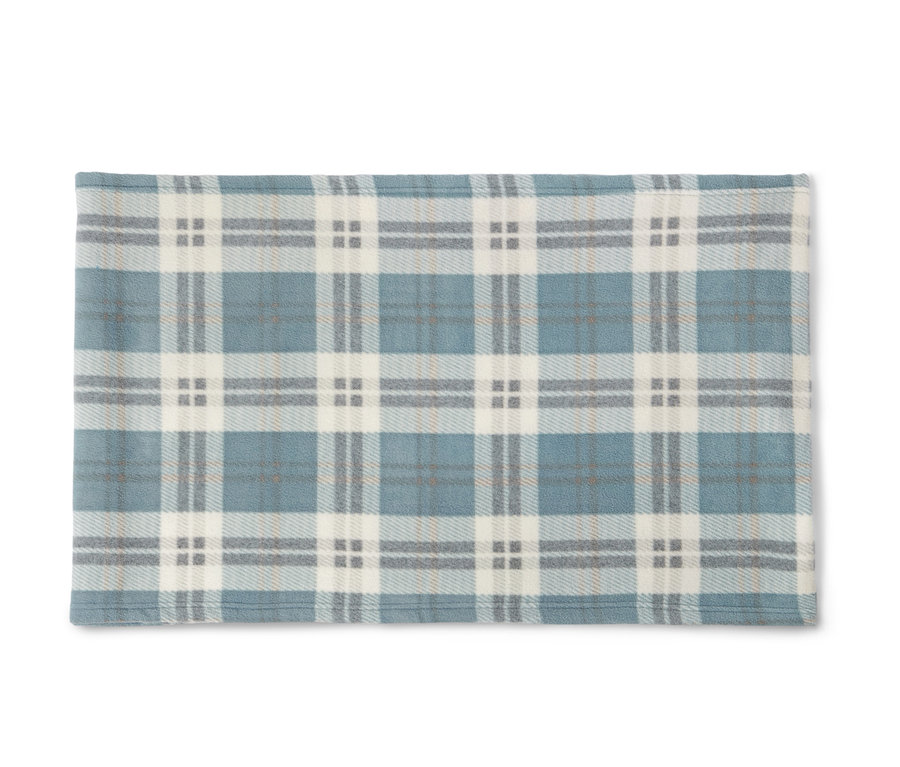 Ein karierter Fleece-Loop.