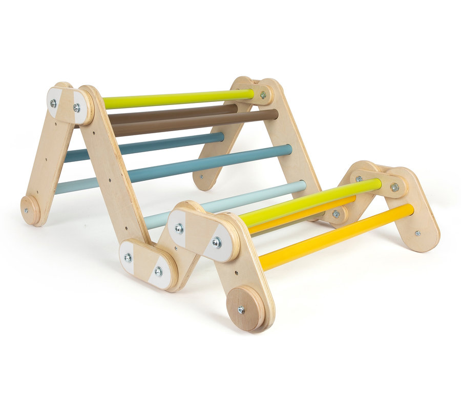 small foot Kletterdreieck »Adventure« Sprossenwand mit vier farbigen Sprossen.