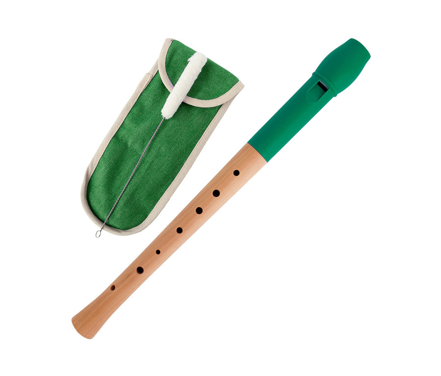 Eine Holzblockflöte aus dem Voggenreiter-Kinder-Instrumente-Set mit Tasche und Reinigungsbürste.