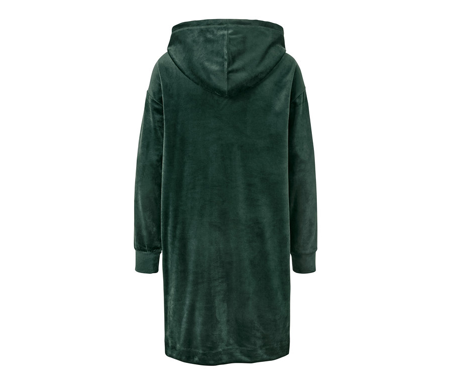 Rückansicht eines grünen Nicki-Loungewear-Kleids mit Kapuze.