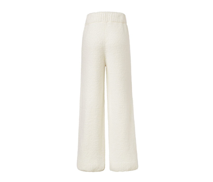 Eine weisse Loungehose mit elastischem Bund.