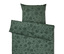 Grüne Bettwäsche mit Blumenmuster, inklusive Kissen und Bettdecke.