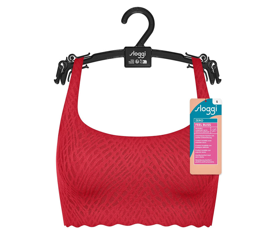 Roter sloggi ZERO Feel Bliss Festive Top hängt an einem schwarzen Bügel.