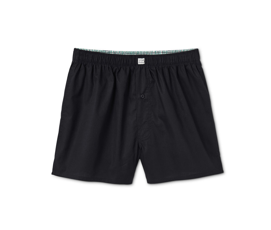 Eine einzelne, schwarze Web-Boxershorts.