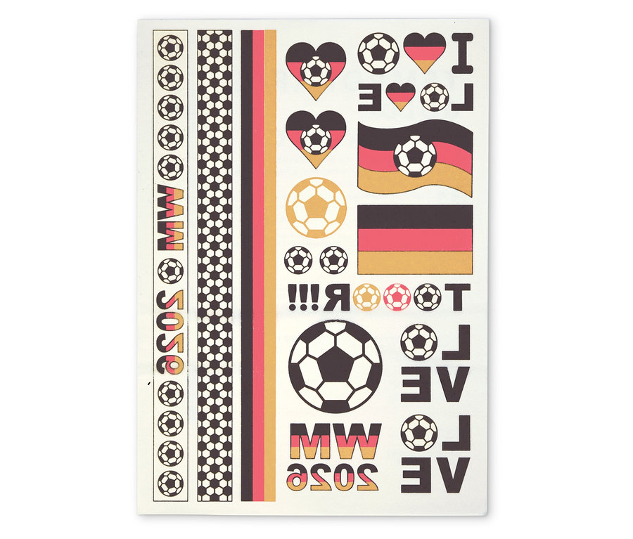 Aufkleberbogen mit Fußballmotiven, Herzen, Deutschlandflaggen und Schriftzügen in Schwarz, Rot und Gold.