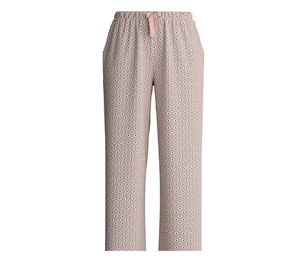 Nahaufnahme der Calida »Favorites Arts« Hose mit rosa Schleife und Muster.