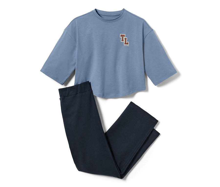 Blaues Kurzarm-T-Shirt und marineblaue Pyjamahose, 2 Jersey-Pyjamas.