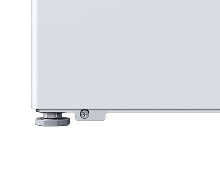 Offene, weiße Samsung Waschmaschine »WW-81T304PWW/EG«.