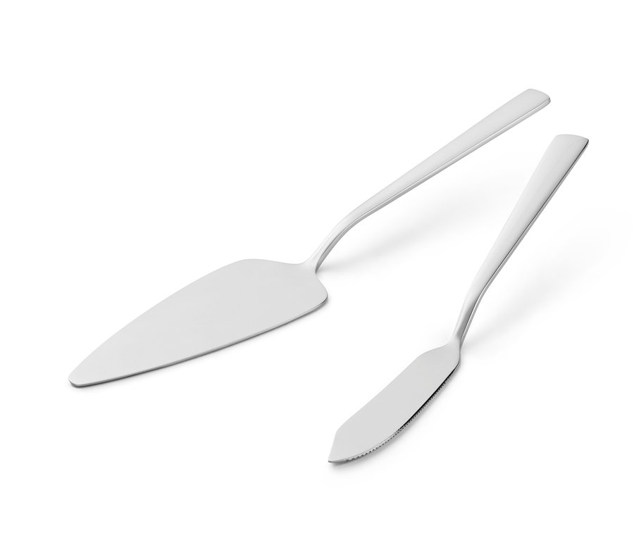 Ein 2-teiliges Tortenbesteck liegt auf einem weißen Hintergrund.