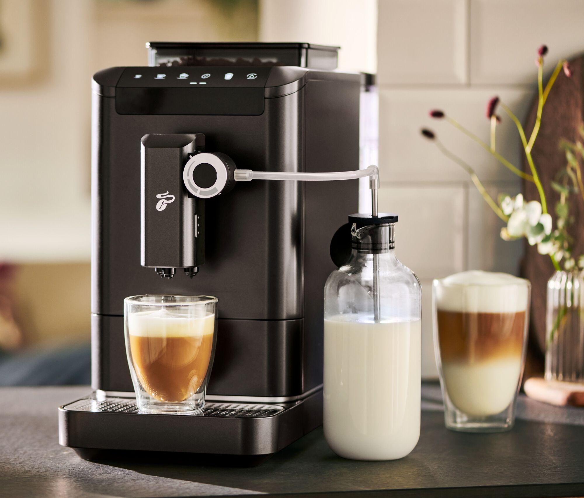Thumbnail - Tchibo - »Esperto 2 Milk« Kaffeevollautomat - schwarz