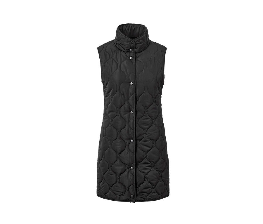 Eine schwarze, gesteppte Parka mit Weste.