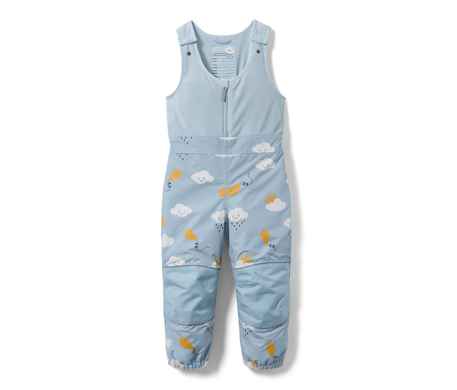 Eine hellblaue Kleinkind Thermo-Regenhose mit Wolken- und Drachenmuster.