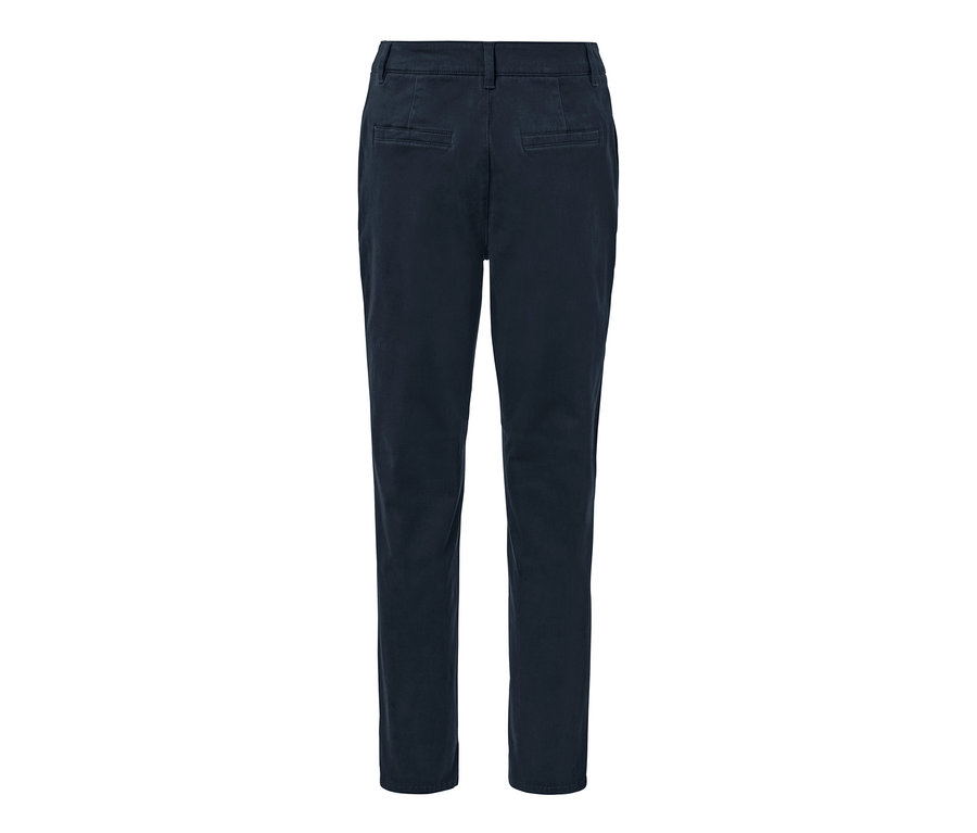 Marineblaue Chino von hinten.