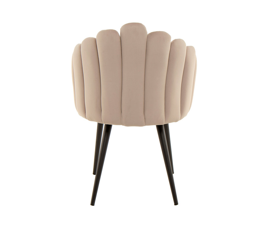 Rückansicht des beigen Kayoom Stuhls Jeane mit schwarzen Beinen vor einem weißen Hintergrund.