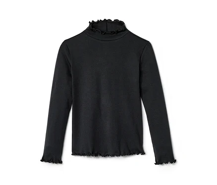 Ein schwarzes Kinder-Langarmshirt liegt auf einem weißen Hintergrund.
