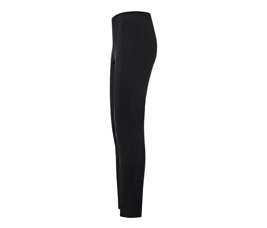 Schwarze Stretchhose.