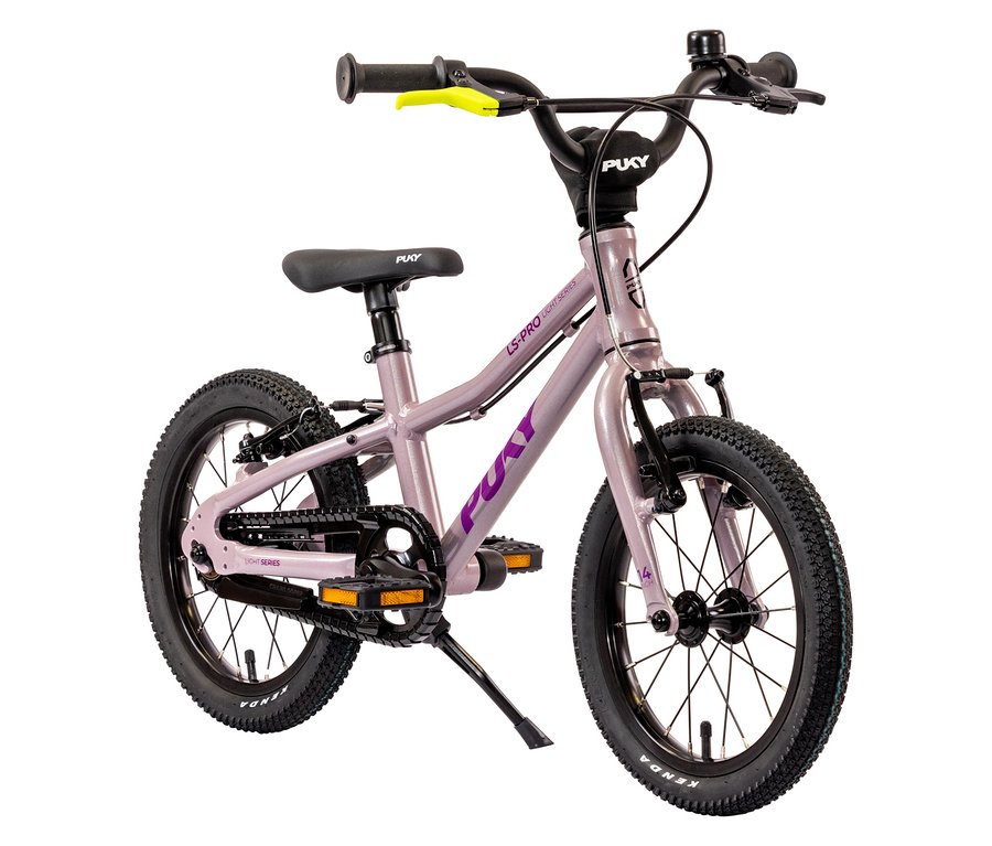 Das PUKY Fahrrad LS-PRO 14 in Pearl Pink steht auf einem weißen Untergrund.