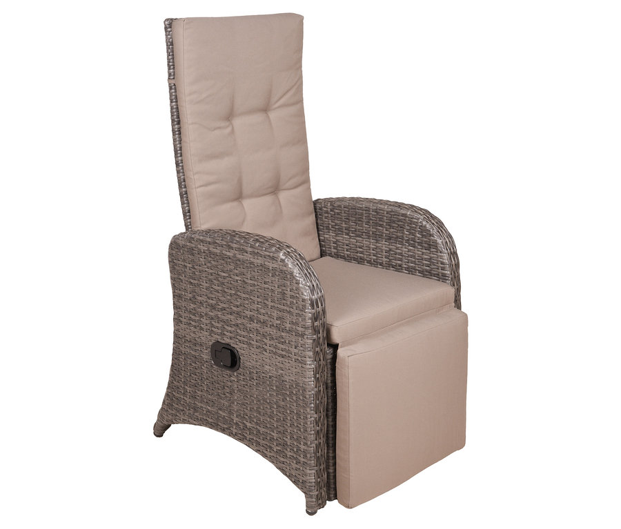 Ein einzelner »Salerno« Relaxsessel mit hochgeklappter Fußstütze steht vor einem weißen Hintergrund.