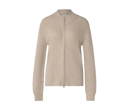 Beige Strickjacke mit Stehkragen und durchgehendem Reißverschluss.