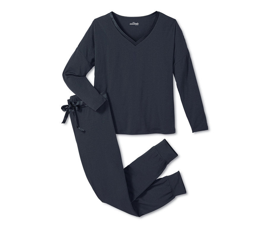 Ein marineblauer Pyjama mit langen Ärmeln und Hosen.