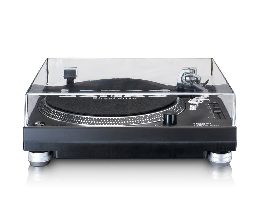 Schwarzer Lenco Plattenspieler L-3809 BK mit transparenter Abdeckung.