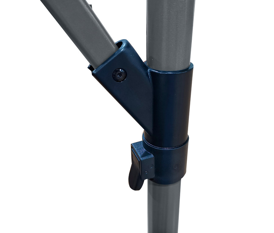 Detailansicht eines grauen Leco Ampelschirms, Ø ca. 300 cm, anthrazit.