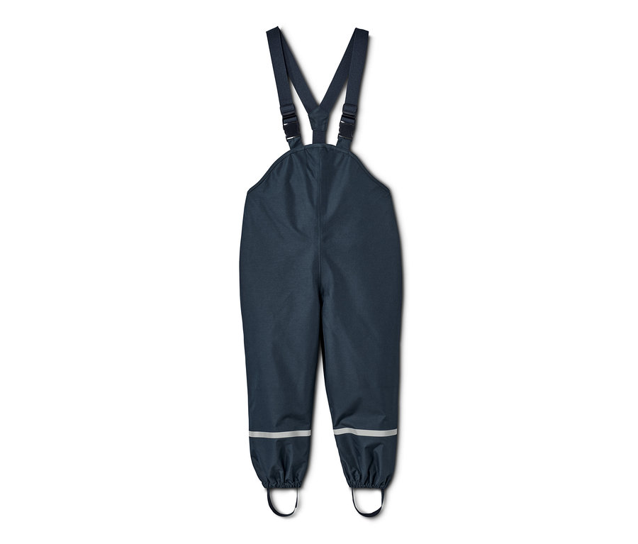 Dunkelblaue Regenhose aus recyceltem Material mit Latz und verstellbaren Trägern.