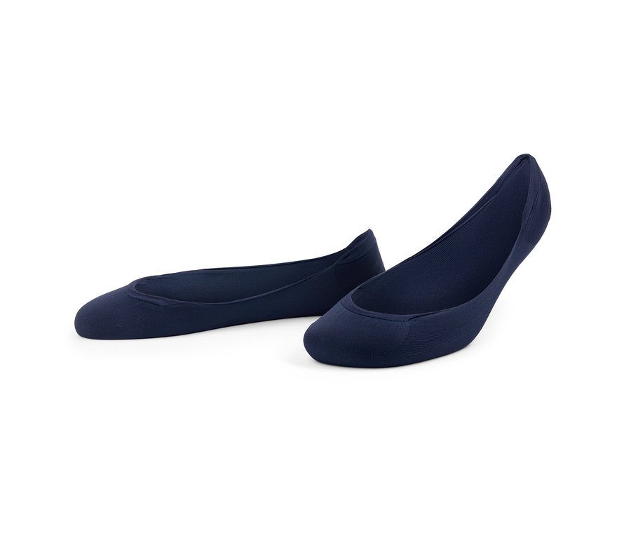 Zwei marineblaue Paar Ballerina-Füßlinge.
