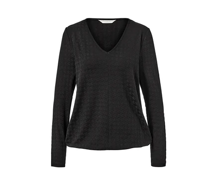 Schwarzes, strukturiertes Langarmshirt.