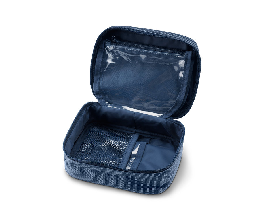 Offene blaue Medikamenten-Tasche mit Innentasche mit Reißverschluss.