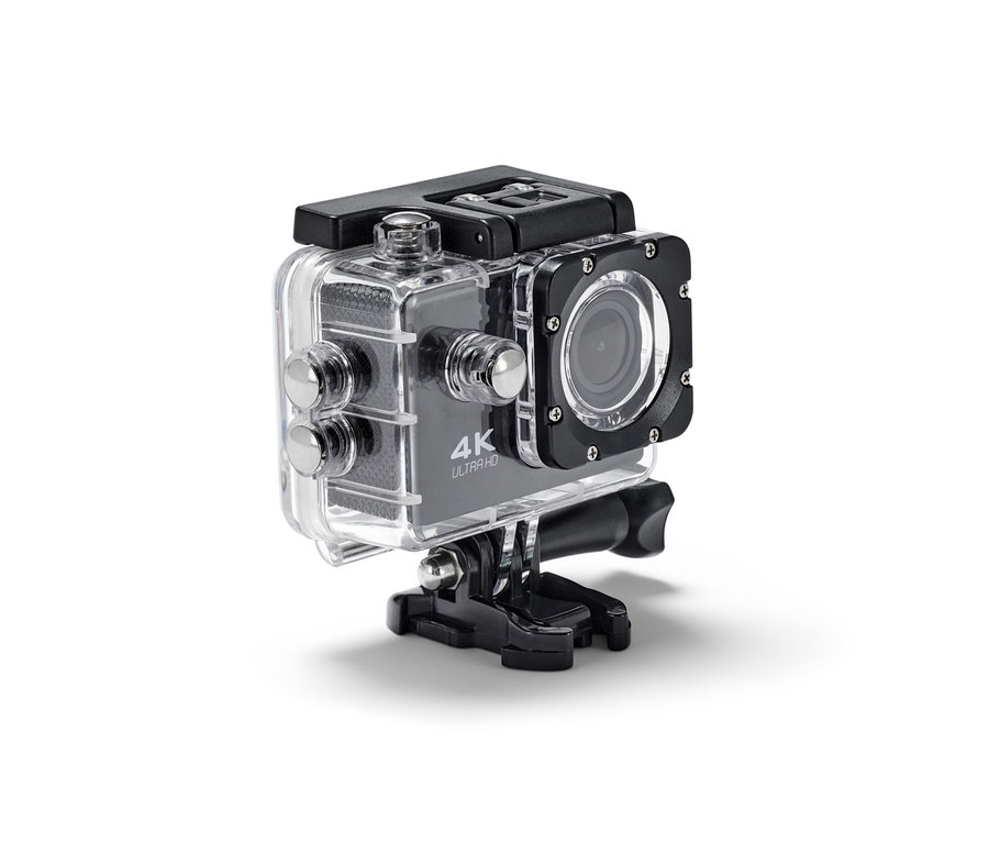 Nahaufnahme einer Action-Cam mit 4K-Auflösung in einem transparenten Gehäuse.