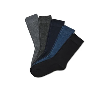 Fünf Paar Socken in Grau-, Blau- und Schwarztönen.
