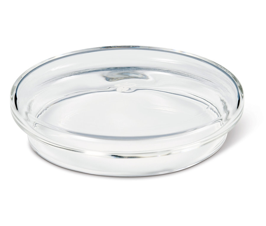 Leere Kaffeekanne aus Glas vor weißem Hintergrund.