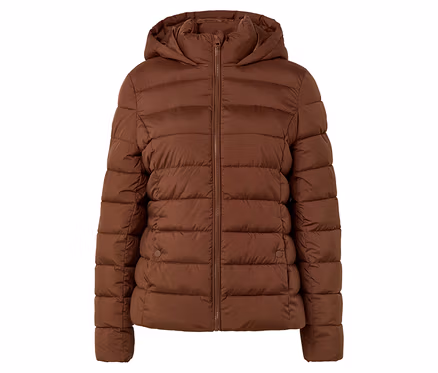 Braune, gesteppte Jacke mit Kapuze und Reißverschluss vorne.