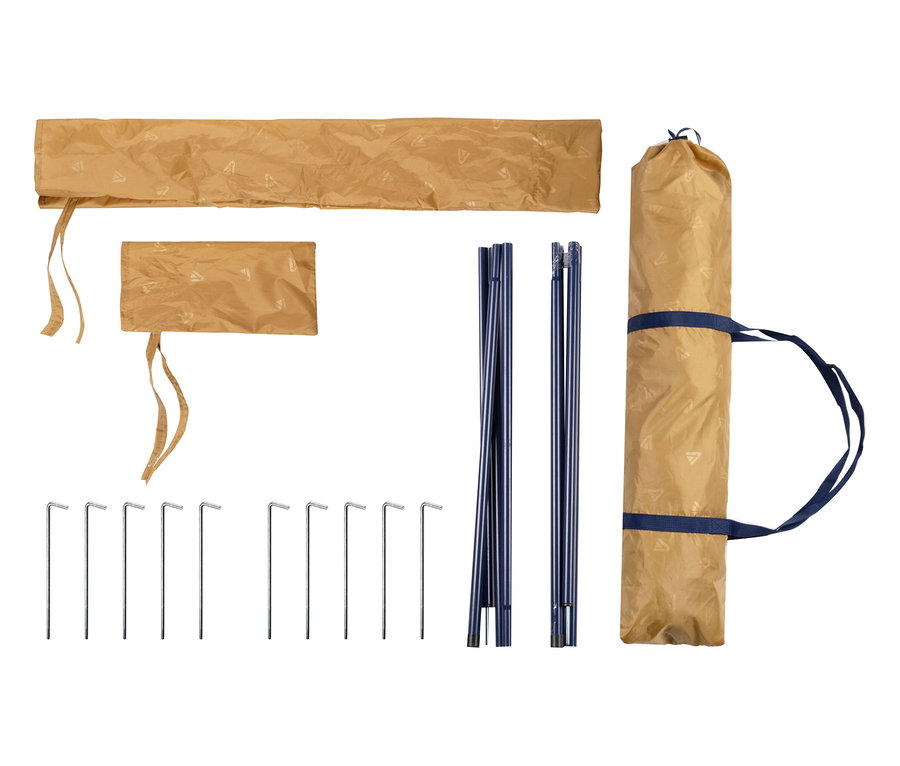 Zusammengelegte Tambu »PALA« Tarp/Sonnensegel mit Heringen und Stangen in Taschen.