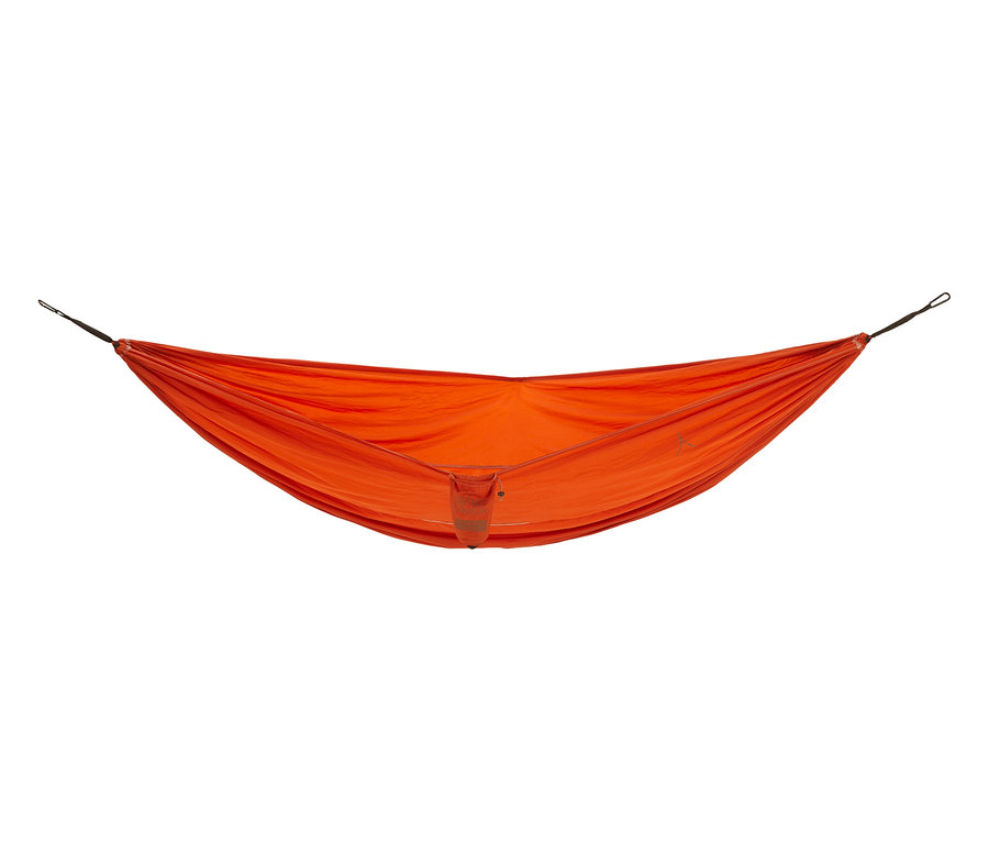 Orangefarbene Grand Canyon Doppel-Hängematte »Bass Hammock« mit Aufhängeseilen und kleiner Tasche in der Mitte.