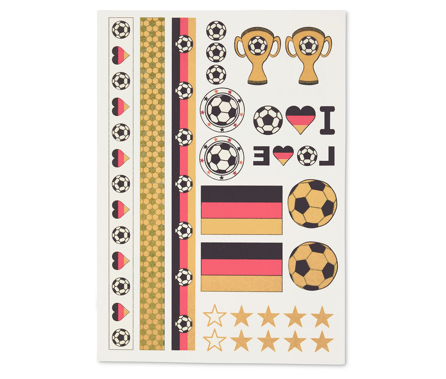 Aufkleberbogen mit Fußballmotiven, Deutschlandflaggen, Pokalen, Sternen und Herzen in Schwarz, Gold und Rot.