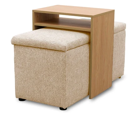 Zwei beige DOMO Hocker mit einem integrierten hellbraunen Tisch »Kopenhagen«, der eine Ablagefläche besitzt.