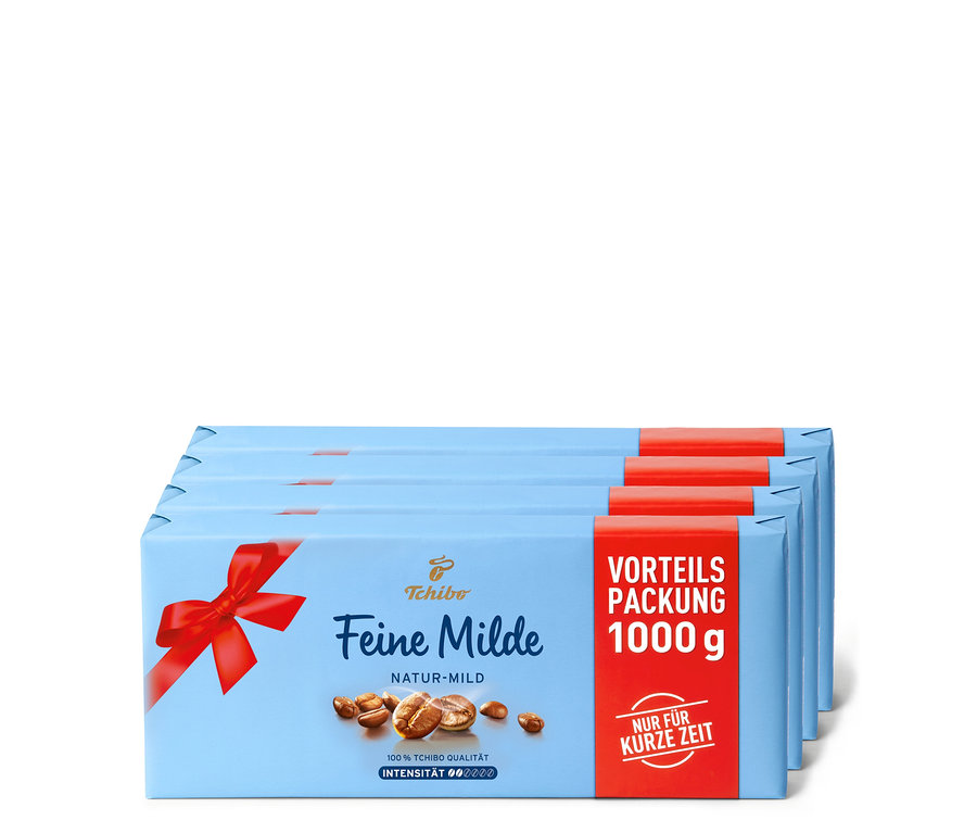Vier Packungen Feine Milde - 4x 1 kg Gemahlen Kaffee gestapelt.