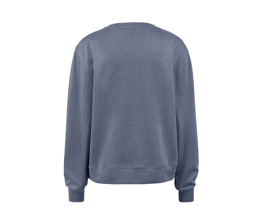 Blauer Loungewear-Sweater.