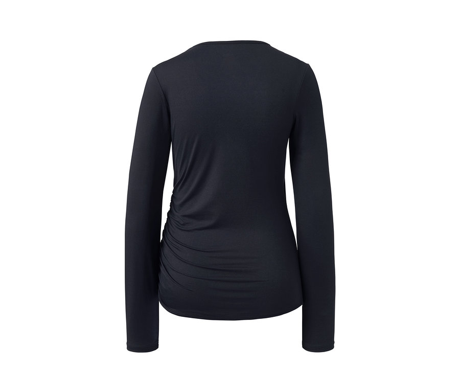 Rückansicht eines Wickel-Sportshirts.