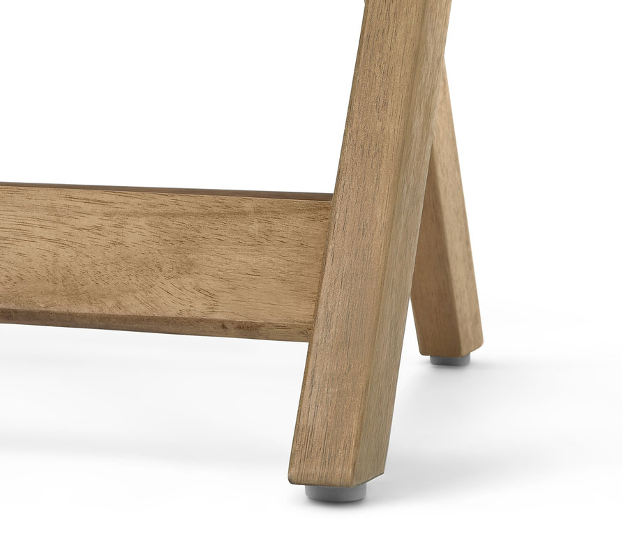 Detailaufnahme des Beins eines klappbaren Balkonsets.