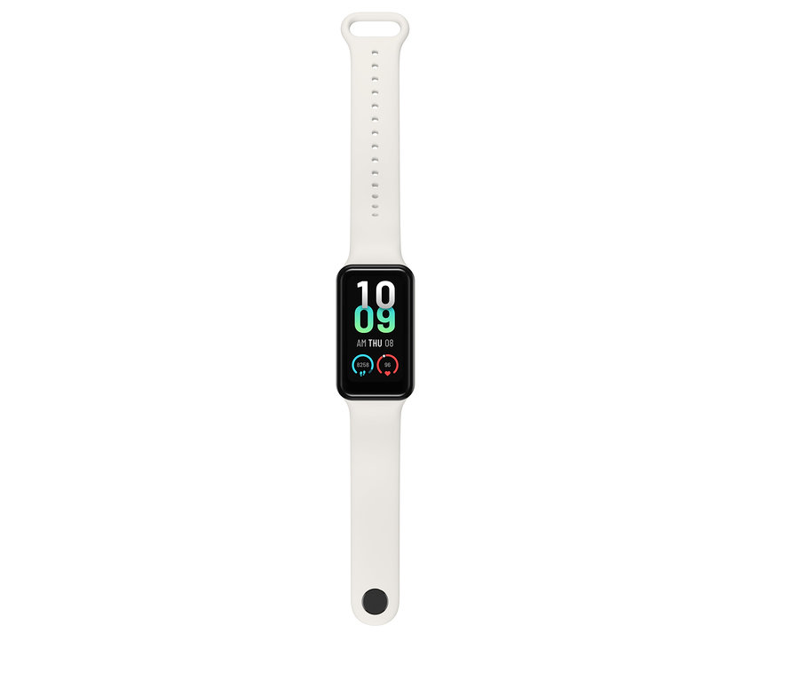 Amazfit Band 7 Aktivitätstracker, cream, mit schwarzem Display.