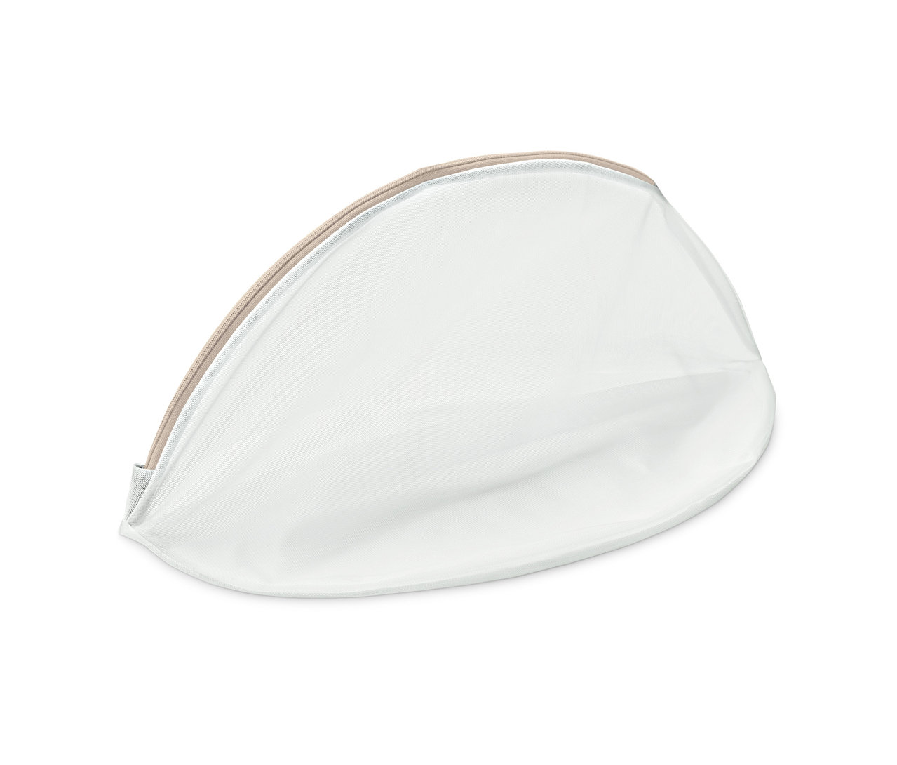 Ein weißes Wäschenetz mit Reißverschluss.