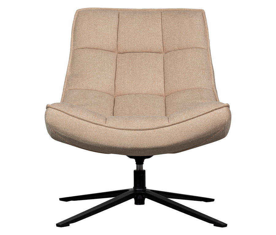 Naturfarbener Woood Drehsessel »Maudi« mit schwarzem Metallfuß.