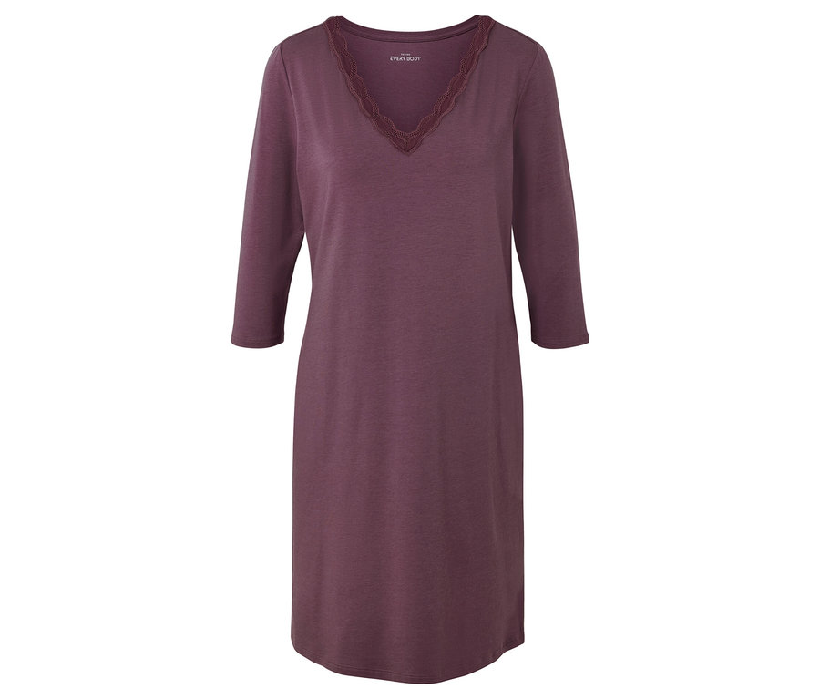 Ein auberginefarbenes Nachthemd mit Dreiviertelärmeln und V-Ausschnitt mit Spitzenbesatz.