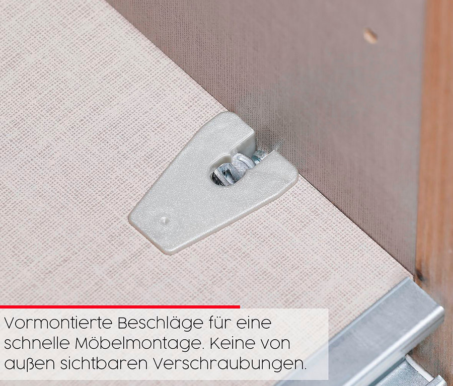 Detail einer Möbelecke mit vormontierter Beschläge für schnelle Möbelmontage.