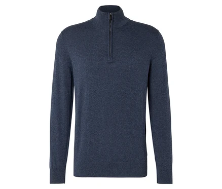 Blauer Herrenpullover mit kurzem Reißverschluss.
